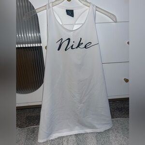 White Nike workout tank used Size L